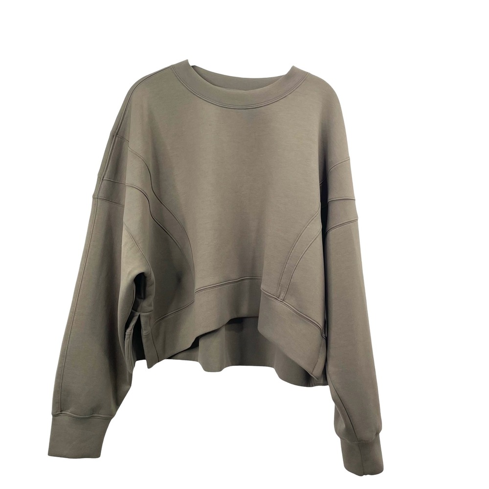 Abercrombie & Fitch YPB neoKNIT Crew Cropped
Longsleeve‎ sweatshirt size XL